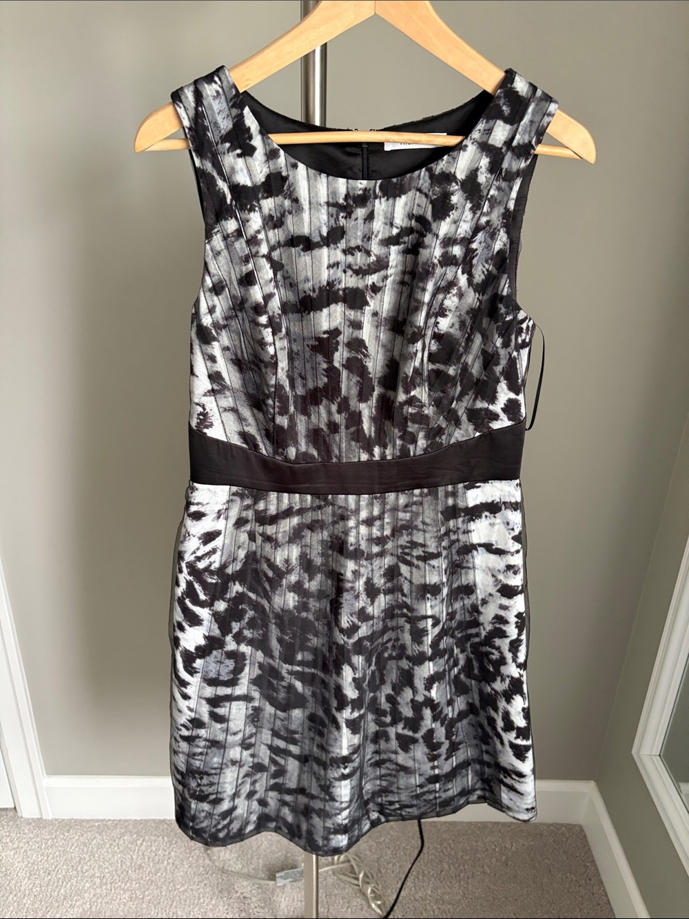 Ricki's Black and White Printed Sleeveless Midi Dress